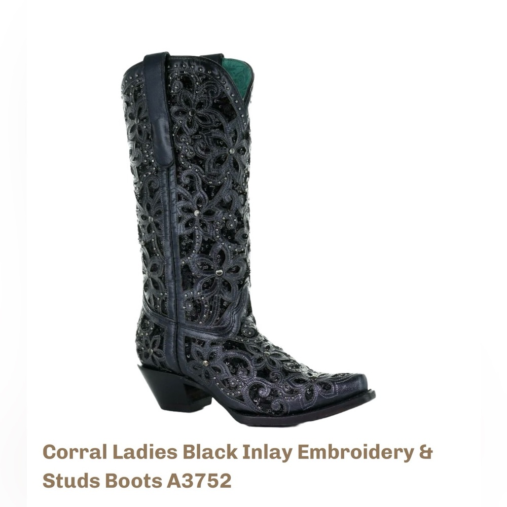 Corral Cowgirl Black Heeled Boots w/ Intricate Embroidery & Studs - <NEW>